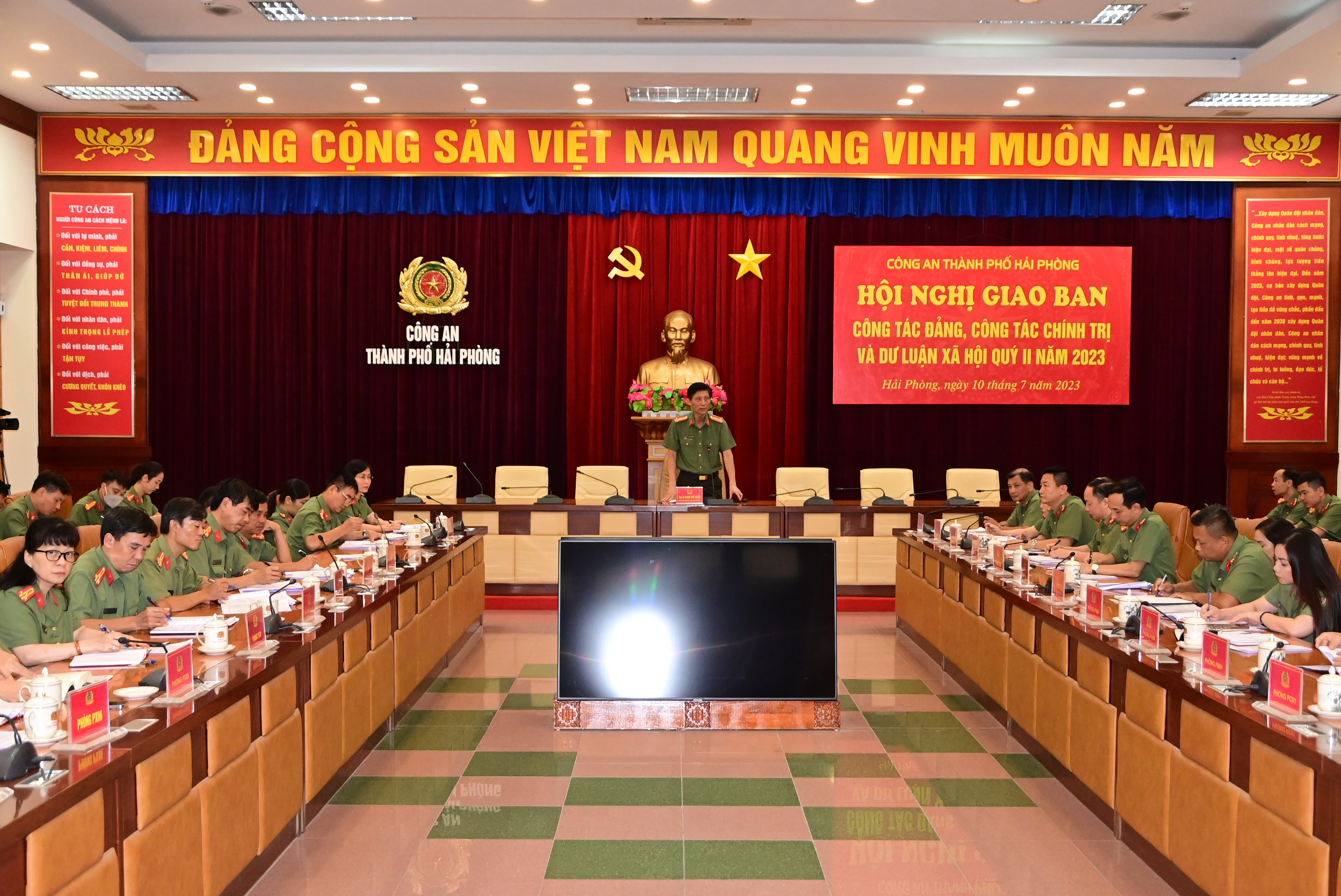 Giao ban công tác Đảng, công tác chính trị và dư luận xã hội quý 2 năm 2023